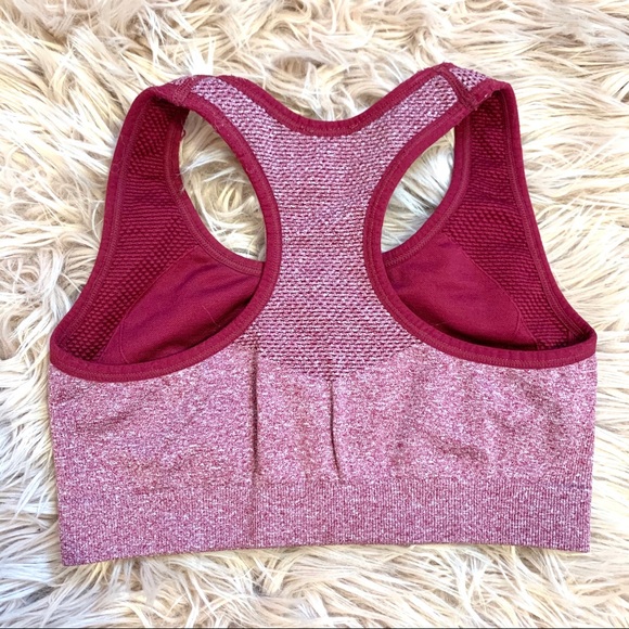 Reversible red maroon sports bra - Picture 2 of 5
